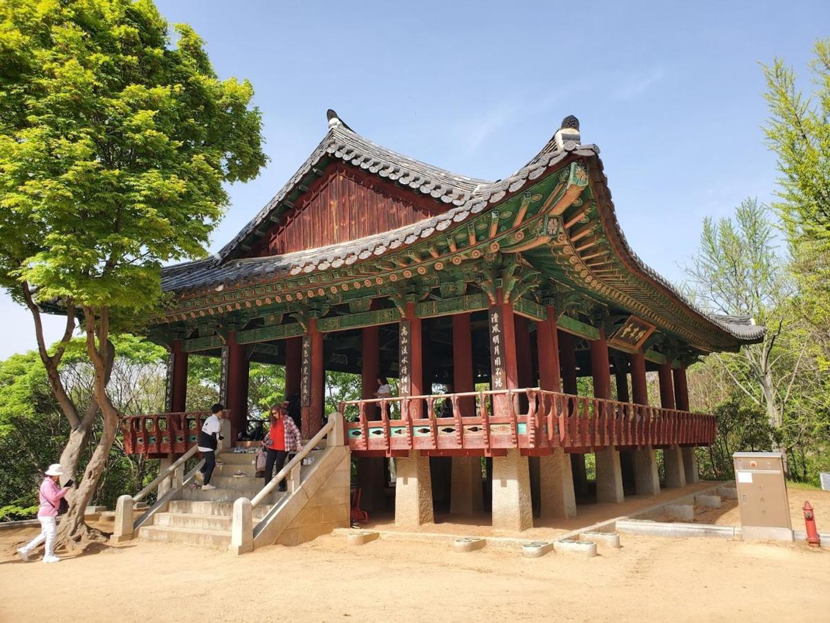 펜션 Hanok Moryeon